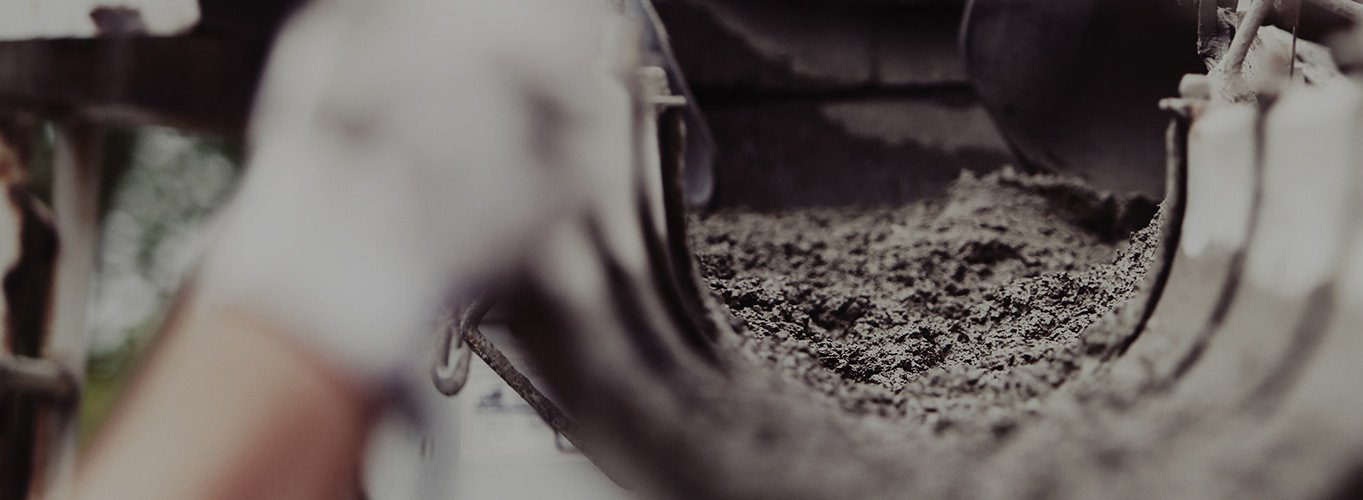 Coulée de béton sur un chantier de construction
